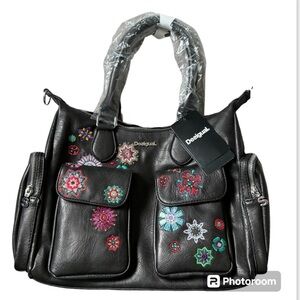 NWT Desigual Rep Nant London Embroidery Crystal Crossbody/Shoulder Bag in Black.